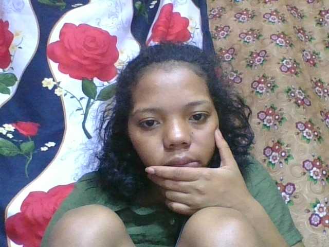 rosah1a live cam on BongaCams