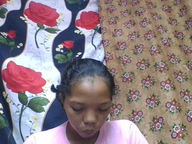 rosah1a live cam on BongaCams
