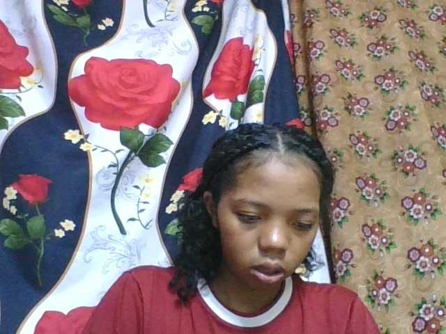 rosah1a live cam on BongaCams