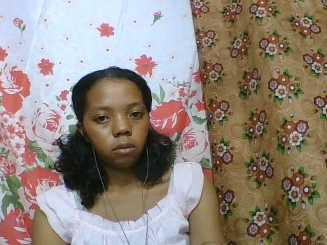 rosah1a live cam on BongaCams