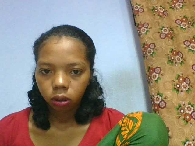 rosah1a live cam on BongaCams