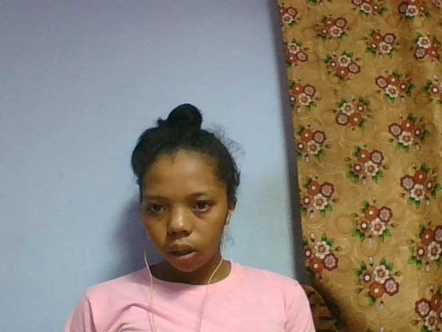 rosah1a live cam on BongaCams