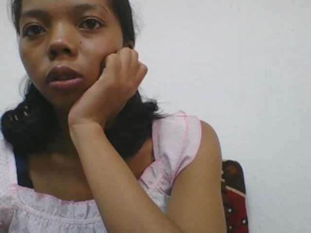 rosah1a live cam on BongaCams
