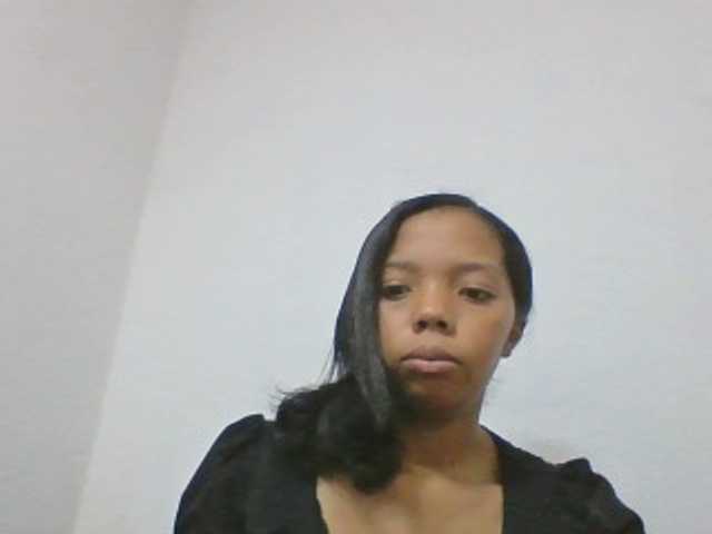 rosah1a live cam on BongaCams