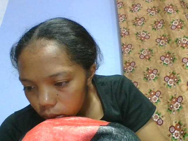 rosah1a live cam on BongaCams