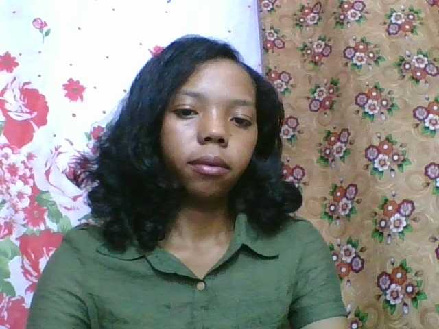 rosah1a live cam on BongaCams