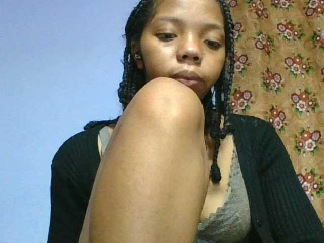 rosah1a live cam on BongaCams