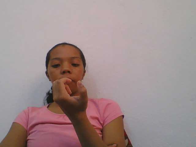 rosah1a live cam on BongaCams