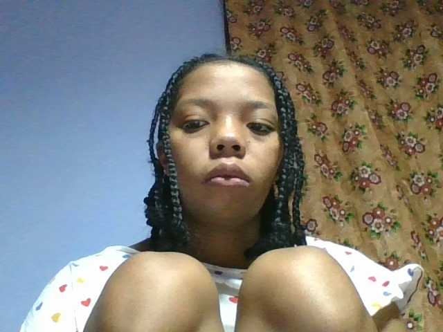 rosah1a live cam on BongaCams