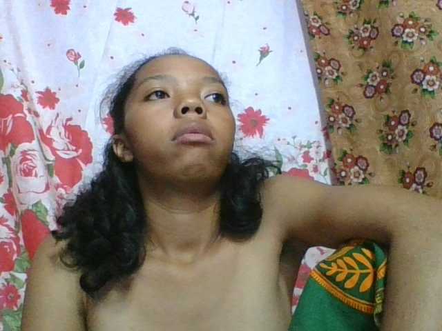 rosah1a live cam on BongaCams
