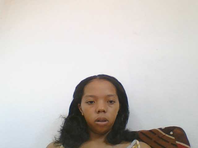 rosah1a live cam on BongaCams