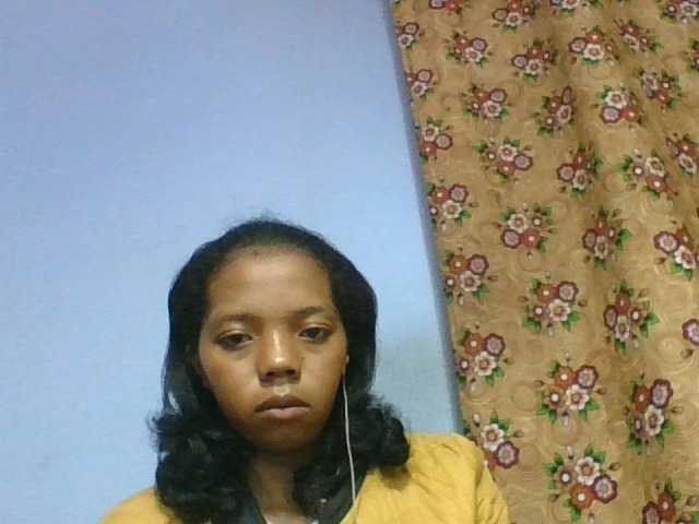 rosah1a live cam on BongaCams