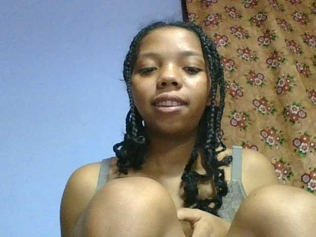 rosah1a live cam on BongaCams