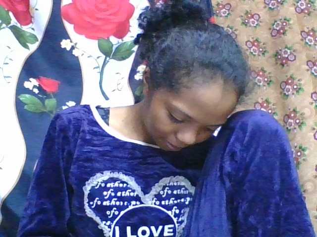 rosah1a live cam on BongaCams