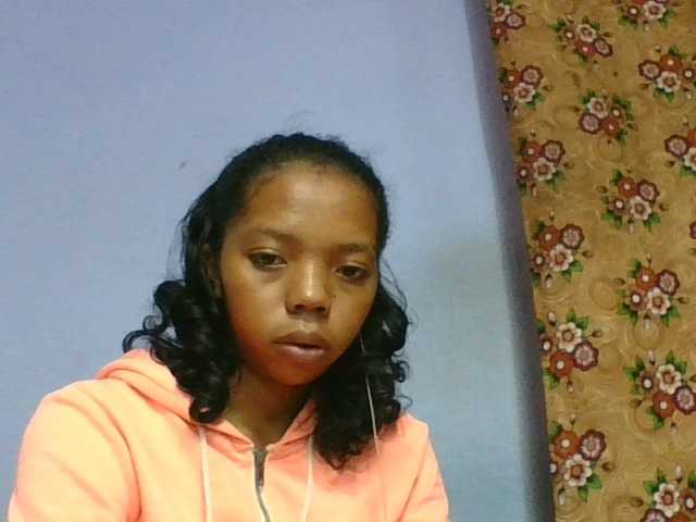 rosah1a live cam on BongaCams