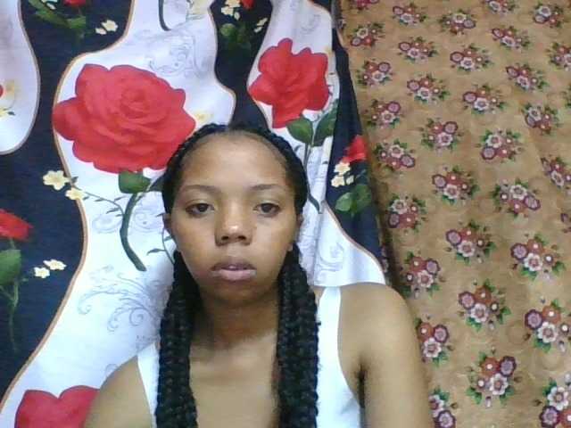 rosah1a live cam on BongaCams