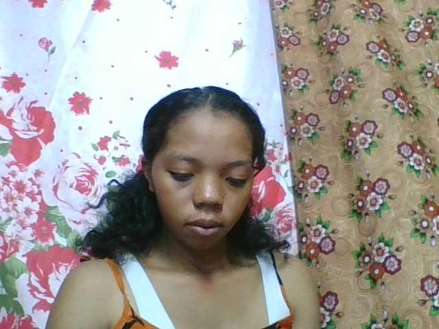 rosah1a live cam on BongaCams
