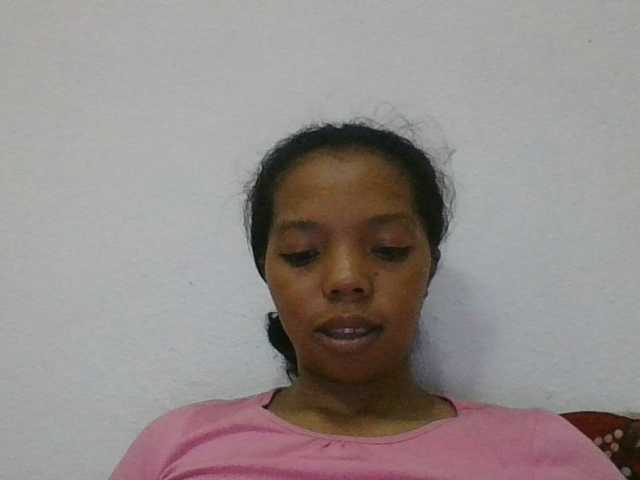 rosah1a live cam on BongaCams