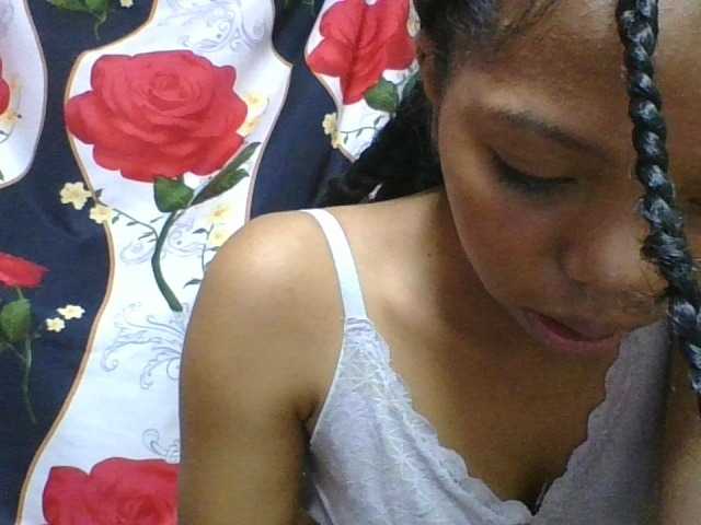 rosah1a live cam on BongaCams