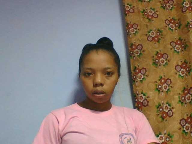 rosah1a live cam on BongaCams