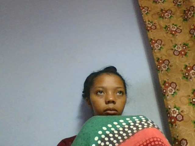 rosah1a live cam on BongaCams
