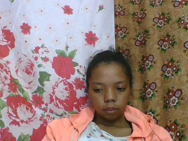 rosah1a live cam on BongaCams