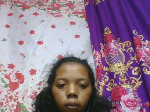 rosah1a live cam on BongaCams