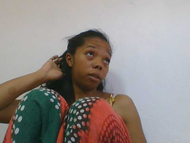 rosah1a live cam on BongaCams