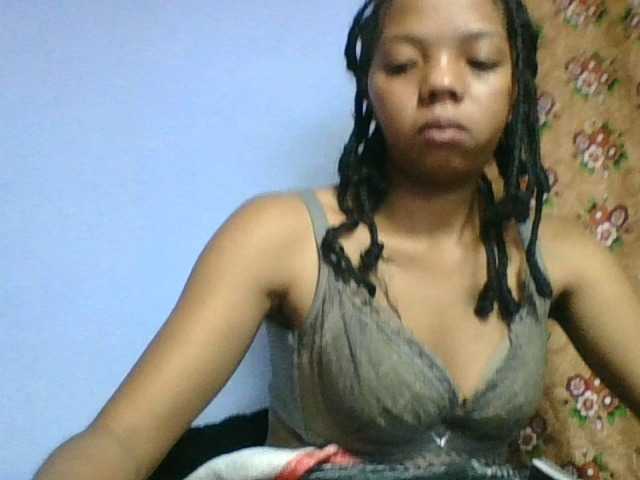 rosah1a live cam on BongaCams