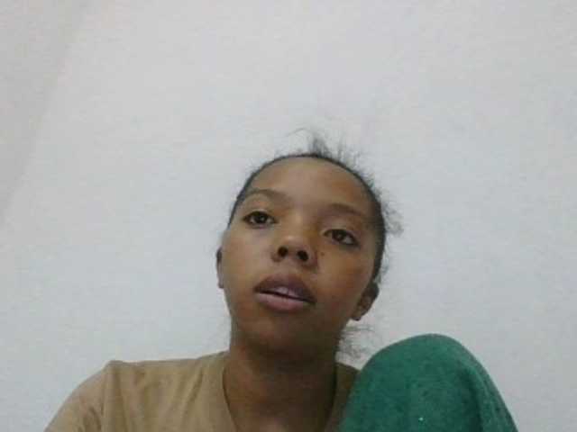 rosah1a live cam on BongaCams