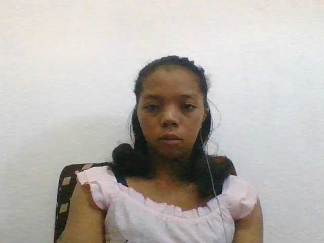 rosah1a live cam on BongaCams