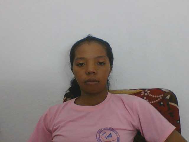 rosah1a live cam on BongaCams