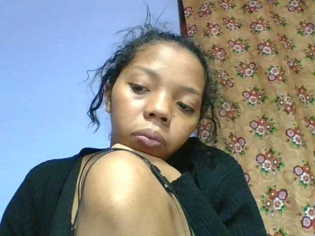 rosah1a live cam on BongaCams