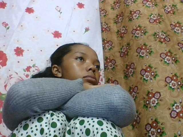 rosah1a live cam on BongaCams