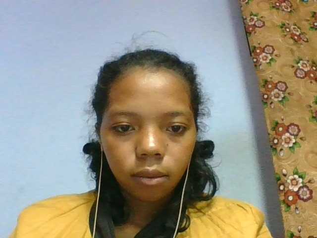 rosah1a live cam on BongaCams