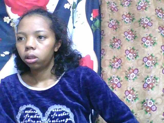 rosah1a live cam on BongaCams
