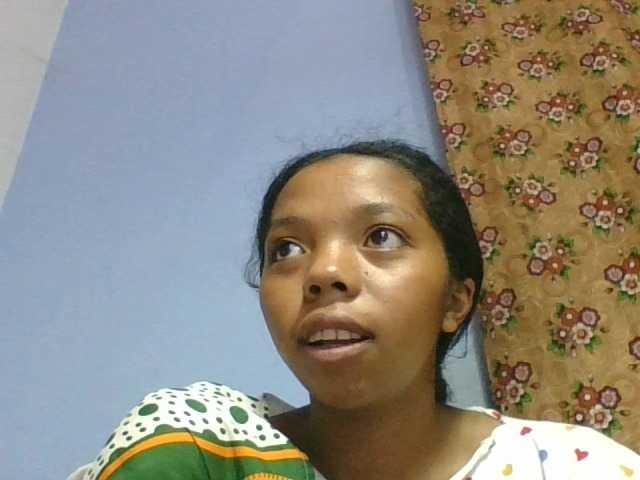rosah1a live cam on BongaCams