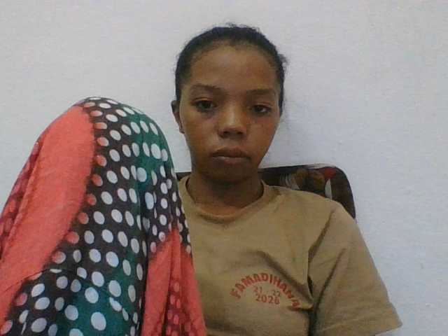 rosah1a live cam on BongaCams