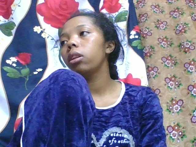 rosah1a live cam on BongaCams