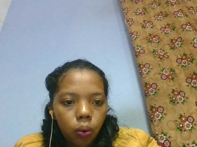 rosah1a live cam on BongaCams