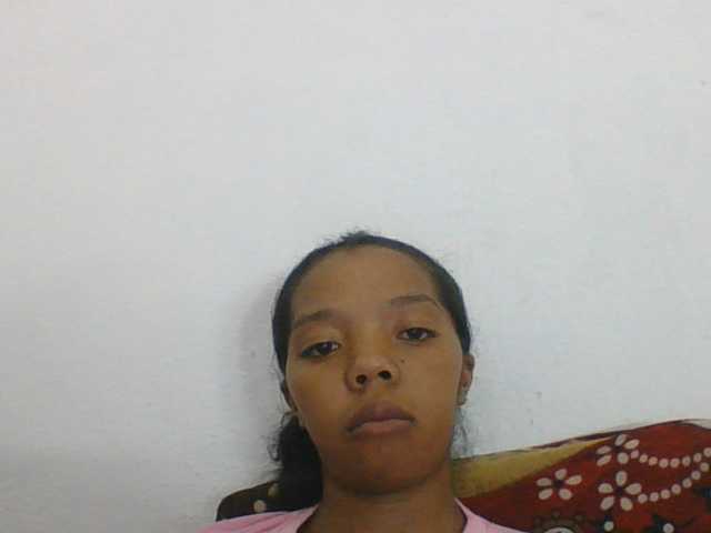 rosah1a live cam on BongaCams
