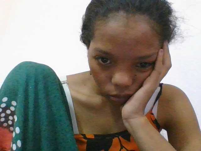 rosah1a live cam on BongaCams