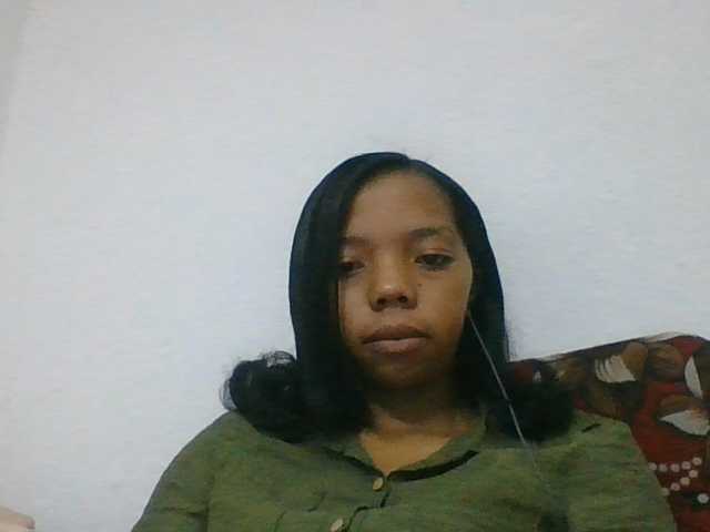 rosah1a live cam on BongaCams