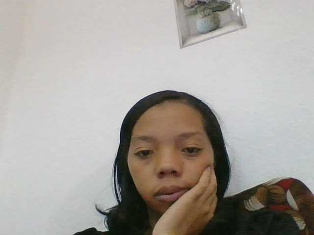 rosah1a live cam on BongaCams