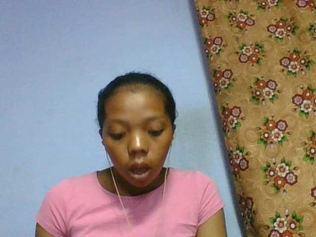 rosah1a live cam on BongaCams