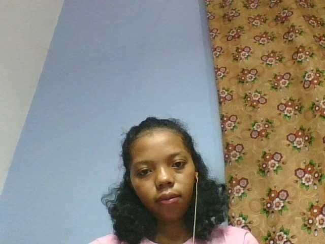 rosah1a live cam on BongaCams