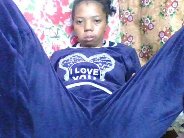 rosah1a live cam on BongaCams