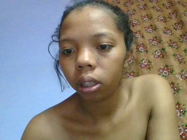 rosah1a live cam on BongaCams