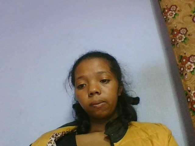 rosah1a live cam on BongaCams