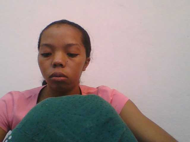 rosah1a live cam on BongaCams